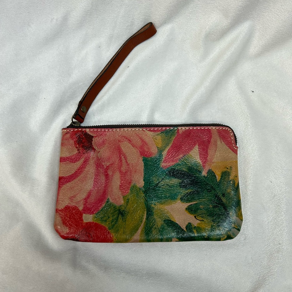 Patricia Nash wristlet